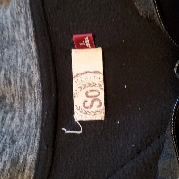 So Quarter Zip - Picture 3 of 3